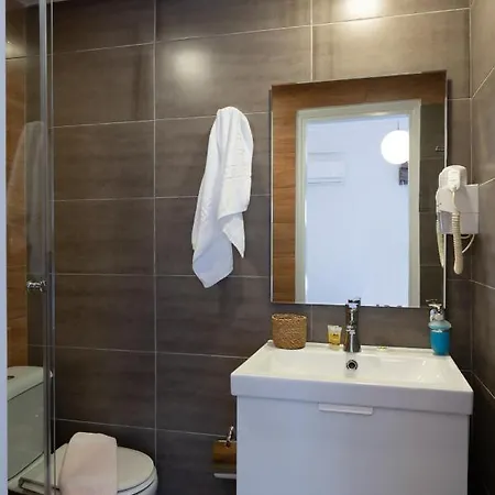 Hotel_tier Hotel *